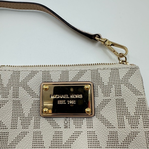 Michael Kors White Wristlet Wallet with Gold Detailing – NWT - Picture 3 of 6